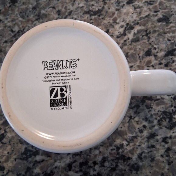 2023 Peanuts Snoopy Woodstock Christmas Coffee Cup Mug Zrike - Picture 4 of 4